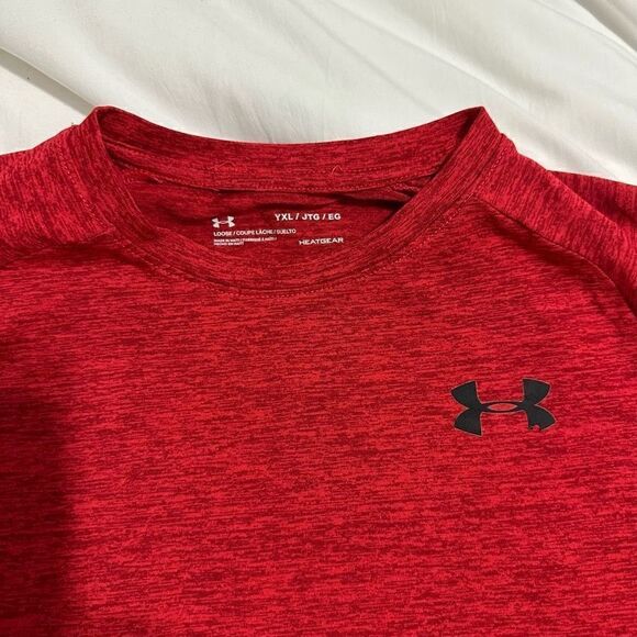 Under Armour boys T-shirt size YXL - Picture 2 of 2